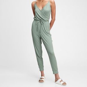 GAP Ribbed Jumpsuit